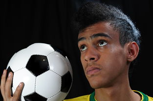 开云·体育官网APP下载-《FIFA》电竞联赛线上淘汰赛激烈进行,冠军争夺激烈,fifa20电竞比赛